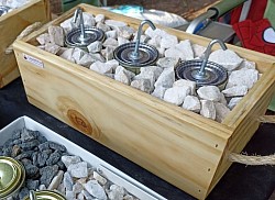 Fogón de Bioetanol de tres quemadores en madera rústica. Costo $2000